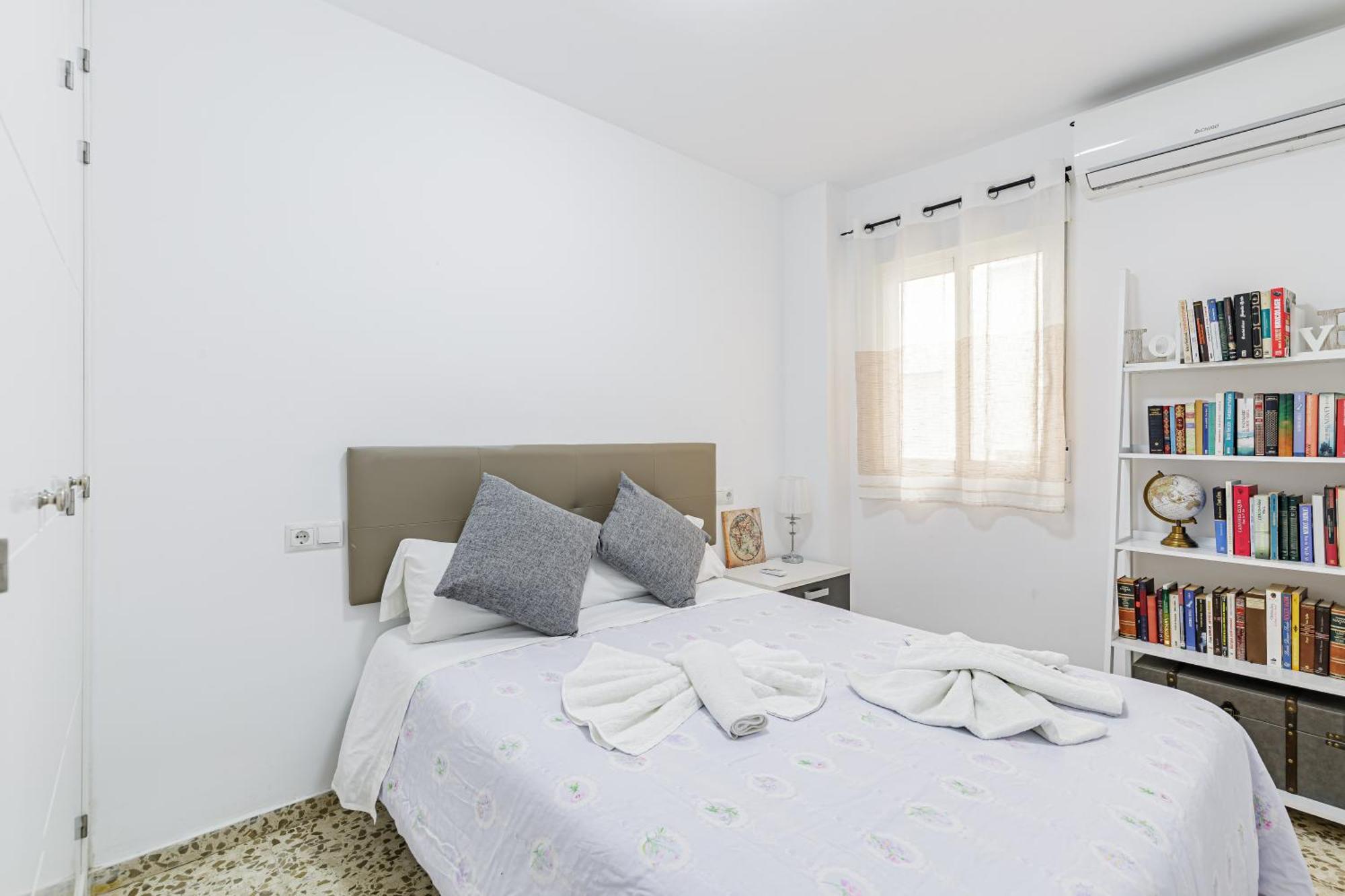 Piso Amplio Cerca Del Centro De Malaga Capital Apartment Exterior foto