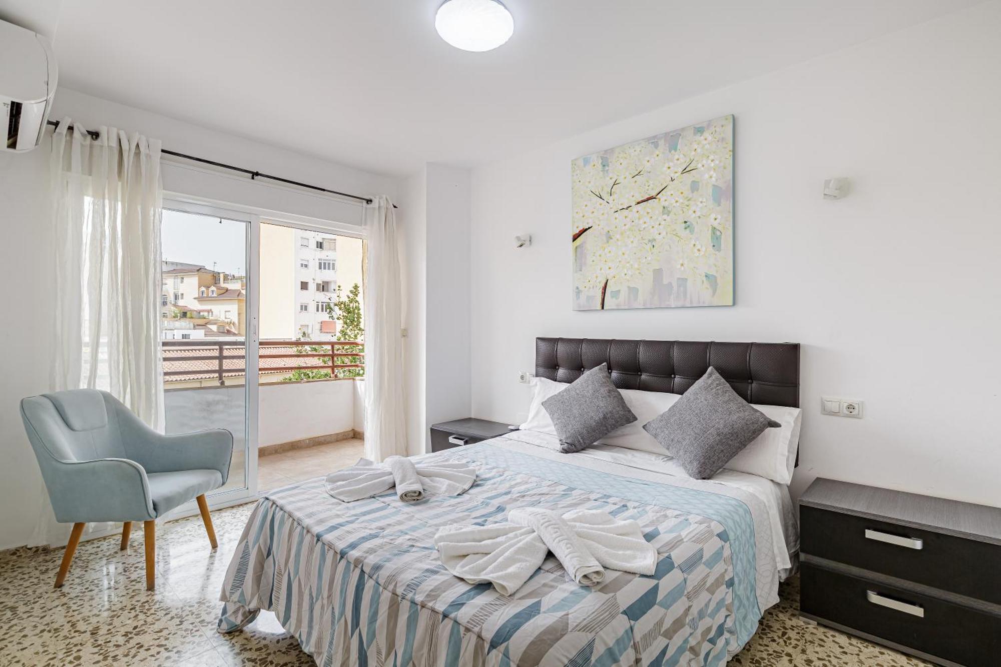 Piso Amplio Cerca Del Centro De Malaga Capital Apartment Exterior foto